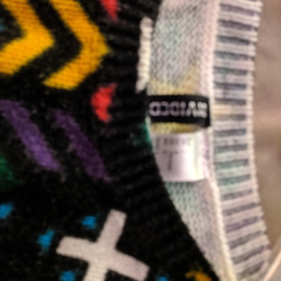 Dividend Cropped Sweater - Picture 3 of 3